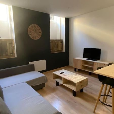 T2 4 Places 4Min A Pied Chateau Pau Eksteriør bilde