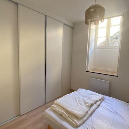 T2 4 Places 4Min A Pied Chateau Pau Eksteriør bilde