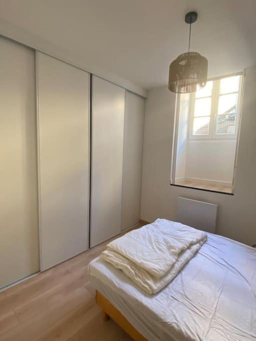 T2 4 Places 4Min A Pied Chateau Pau Eksteriør bilde